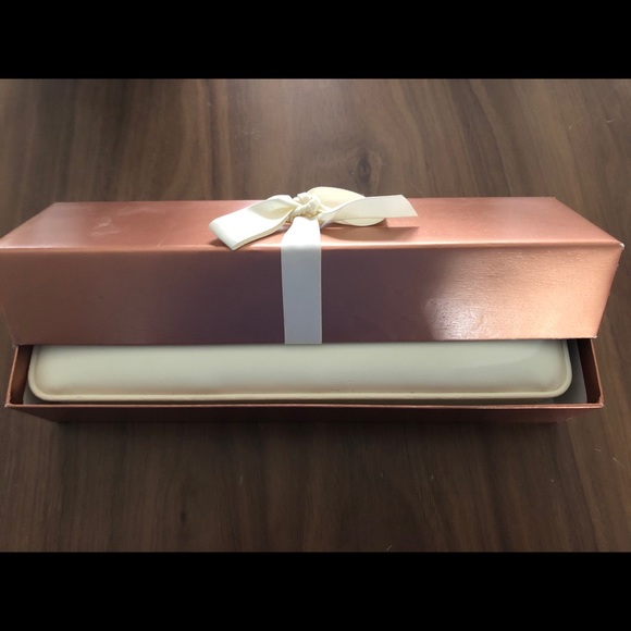 Pandora Bracelet with 3 charms. - Picture 6 of 7